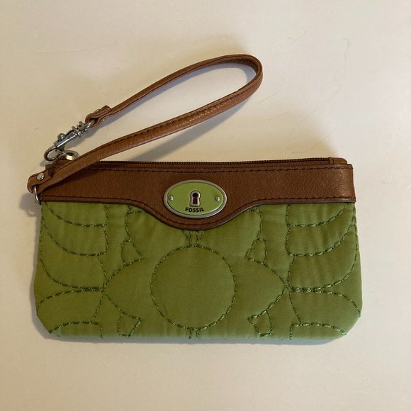 Fossil Handbags - Fossil Quilted Wristlet Purse Wallet Key Per with Leather Accents - Green - NWOT
